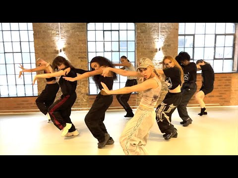FKA twigs - ride the dragon (dance rehearsal)