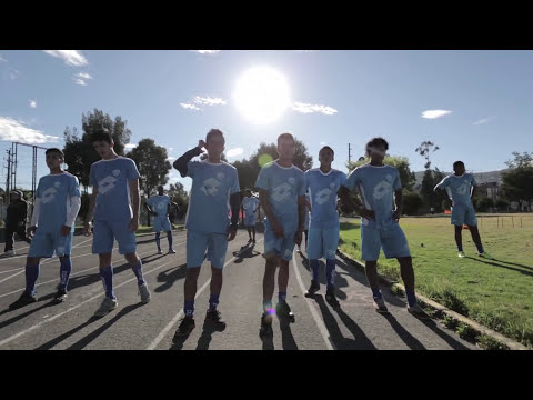 "AUCAS PARTE 1 â€¢ ENTRE HINCHAS â€¢ KRÃ‰ATIF TELEVISIÓN â€¢ DIRECCIÓN: Alex Carate" Barra: Armagedón &bull; Club: Aucas