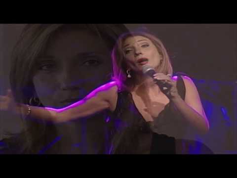 Zizi Possi Show Bossa Entrevista