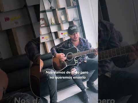 "Jugar A Los Besos" Los Plebes Del Rancho X Carolina Ross  #arielcamacho