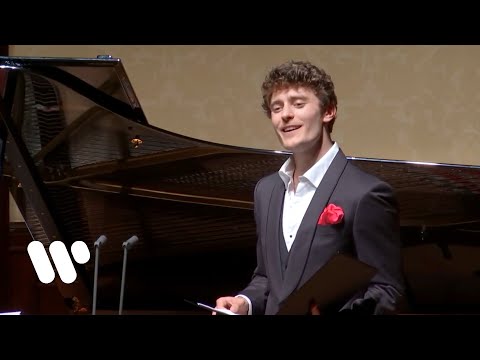 Jakub Józef Orliński sings "À Chloris" by Reynaldo Hahn