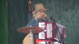 Fred Eaglesmith sings Truckers Speed with Tif Ginn on accordion