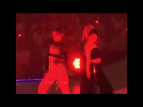 SMTOWN in Tokyo 2019 Dance Stage - Red Velvet Seulgi and Irene cut