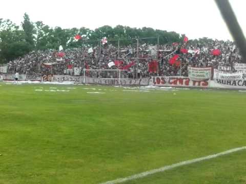"Soy del Globo hasta que me muera" Barra: La Banda Nº 1 &bull; Club: Huracán Las Heras