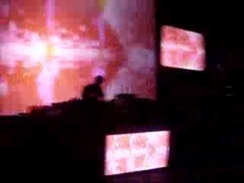 dj karizma @ southportweekender 2006 pt 2