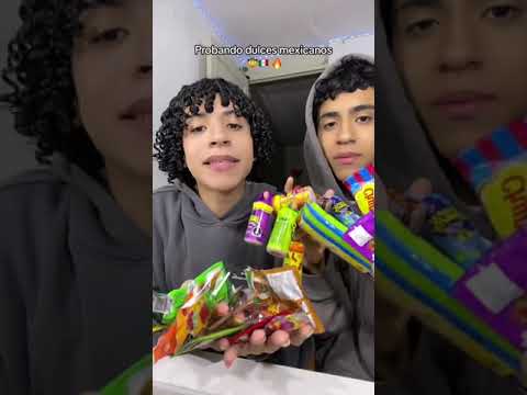 TRYING MEXICAN SWEETS 🤠🇲🇽🔥 - Valentino Palacios