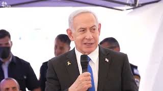 ראש הממשלה נתניהו בביקור בפלוגת הלוחמים החרדים "אבנט" במשמר הגבול (עדכוני משרד ראש הממשלה) - התמונה מוצגת ישירות מתוך אתר האינטרנט יוטיוב. זכויות היוצרים בתמונה שייכות ליוצרה. קישור קרדיט למקור התוכן נמצא בתוך דף הסרטון