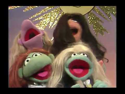 The Muppet Show - 316: Danny Kaye - “Aquarius” (1979)