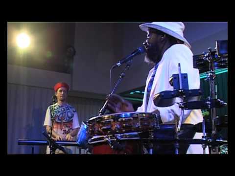 Courtney Jones & De Funky Calypso Band... - Lord Kitchener´s - Fever