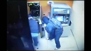 How to break into an ATM in under a minute    HQWALL COM