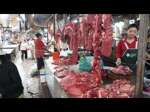 Morning Food Market Scene @Olympic - Daily LifeStyle of Vendors  Selling Food in Phsa Lu Olympic