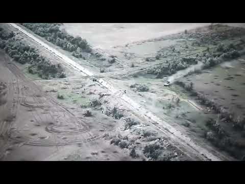 Ukraine war, In Kherson Oblast a Russian trench is stormed by a Ukrainian BMP-1 with Soldiers on top