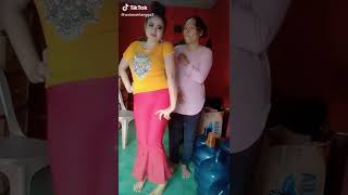 Download lagu WULAN TATTO.. sama 2 janda nie boos 🤣🤣🤣 mp3 Download lagu WULAN TATTO.. sama 2 janda nie boos 🤣🤣🤣 mp3