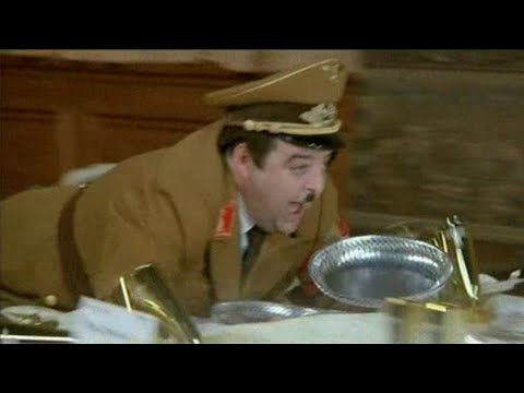 Ludwig von Apfelstrudel - Demi-frère d'Hitler (Jacques Villeret) - Papy fait de la résistance
