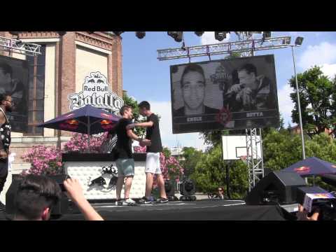 Botta Vs Enece | 16avos | RedBull Batalla De Los Gallos Madrid 2015