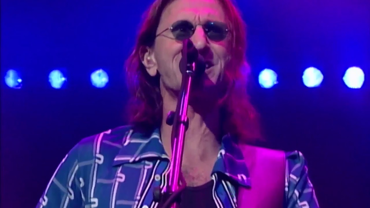 Rush || Limelight - Live At Molson Amphitheatre 1997 (Test For Echo Tour) - YouTube