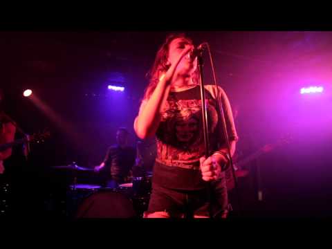 No Sinner - Mandy-Lyn - Official Live Video