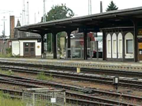 Durchfahrt E Lok der HVLE durch Bahnhof Hoyerswerda