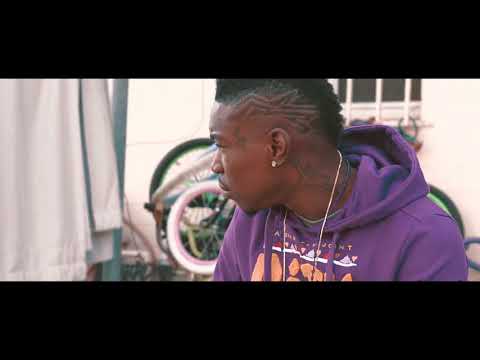 Lil OneHunnet - BUSSIN MOVES