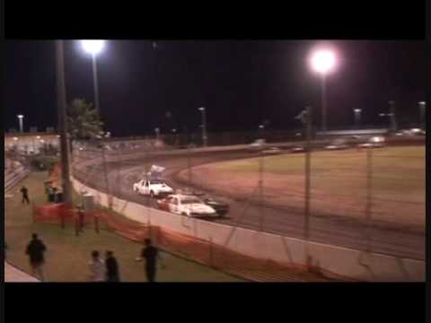 Super Stockers  26.4.08 Heat 2  Compliments www.tracksidedvds.com.wmv