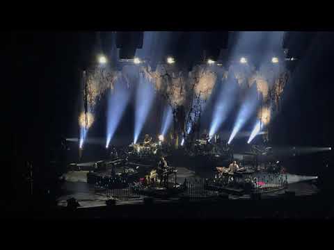 Bon Iver || "The Wolves (Act I and II)" || LIVE Excerpt 10.22.2021, Los Angeles, CA