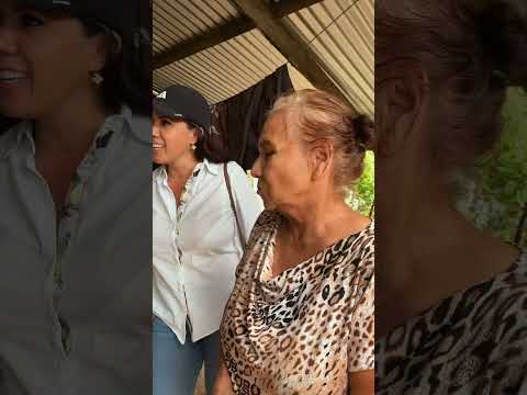 Alcaldesa visita los hogares beneficiados con las cocinas sin humo por parte de CORPONOR