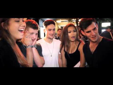 Flashy by SansMinds Creative Lab