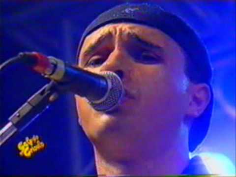 Tchê Garotos AO VIVO NO FARRAPOS - Te amo demais + Ela pegou meu coração - AO VIVO