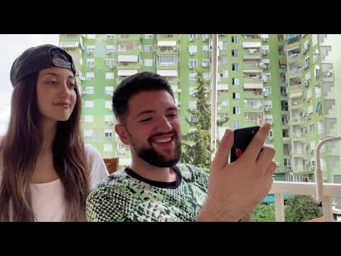 Reaction me komentet negative, Xhoi.