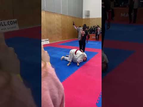 London Grappling Industries 2022 - 145lb  White Belt - Match 1