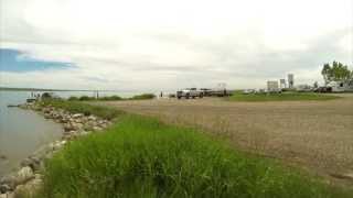 preview picture of video 'Lake McGregor Boat Launch Timelapse near Milo, Alberta'
