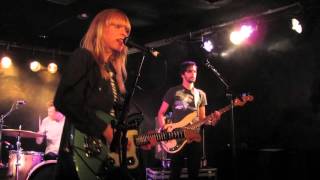 Lucy Rose ~ Cover Up ~ live @Luxor Köln, Germany Oct-02-2015