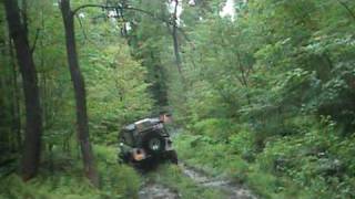 preview picture of video '2009 Penns Woods Jeep Jamboree Red trail hill climb'