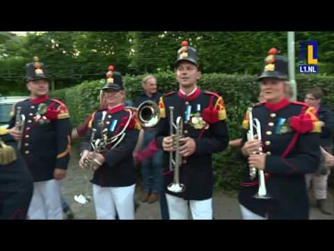 Óngerwaeg over päölke hauwe in Mheer - 11 jul 2017