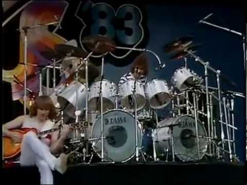 Triumph -  Rock N' Roll Machine /Guitar solo