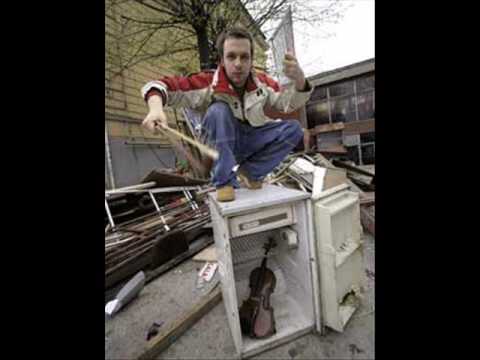 Timjah feat. Sky Wikluh - Shit