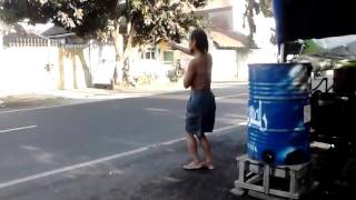 Download lagu Orang Gila Joget Dangdut mp3