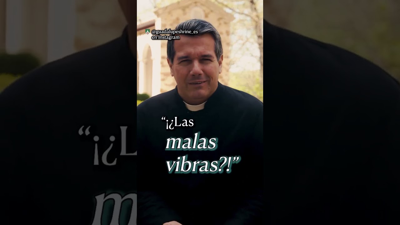 ¿Eres católico pero por las dudas también vas a las limpias o te tiran las cartas El P  Javier R