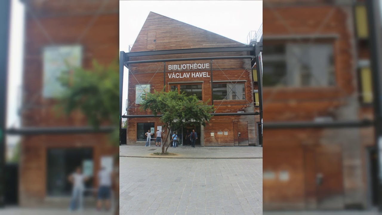 Tourisme de bibliothèques…à la découverte de la bibliothèque Vaclav Havel par les UPE2A.