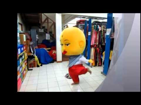 download lagu mp3 mp4 Badut Lucu Goyang Dumang, download lagu Badut Lucu Goyang Dumang gratis, unduh video klip Badut Lucu Goyang Dumang