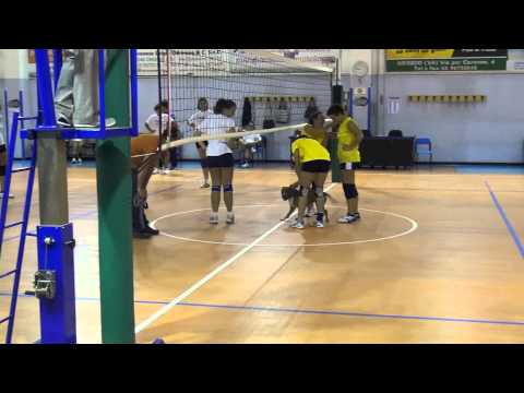 new volley uboldo 2013 - invasione di campo