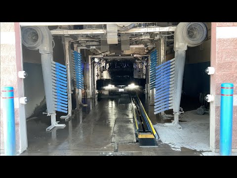 Sonny's tunnel - Blue Cow Car Wash - Inside/Outside View (July 2023 revisit)