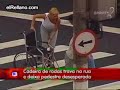 Bromas pesadas con una silla de ruedas