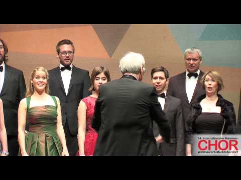 Tomás Luis de Victoria: Regina caeli, Laetare - Oberwalliser Vokalensemble‪, Dir. Hansruedi Kämpfen‬