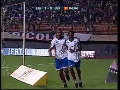 BAHIA NA PRIMEIRA... Os gols de Bahia 3 x 0 Portuguesa pela 36ª rodada da Série B 20102