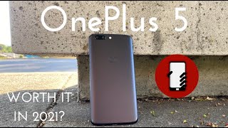 OnePlus 5 - Worth it in 2021? (Real World Review)
