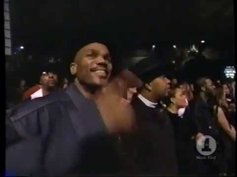 Kid Rock, Chuck D and Grandmaster Flash - Run-DMC Medley (Live on VH1)