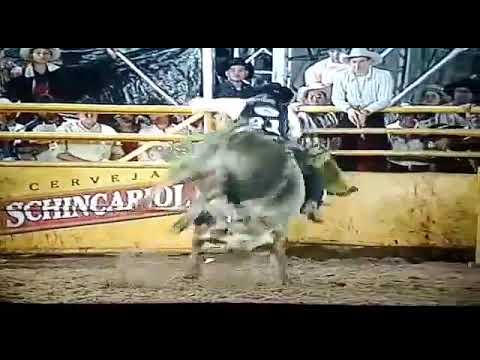 EDNEI CAMINHAS VS WRANGLER - RODEO