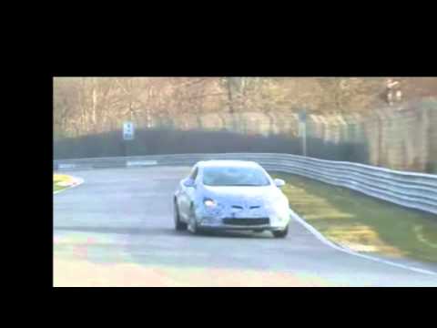 Opel Astra GTC OPC video spia in pista al Nürburgring