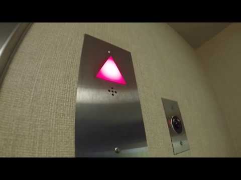 HORRIBLE Schindler 400A MRL Traction Elevators @ Courtyard Marriott Burlington, VT